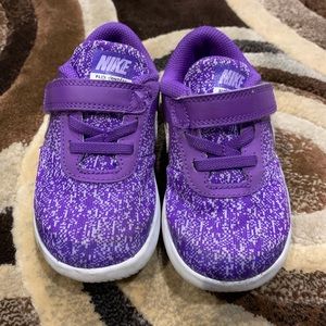 Nike Flex Contact sneakers